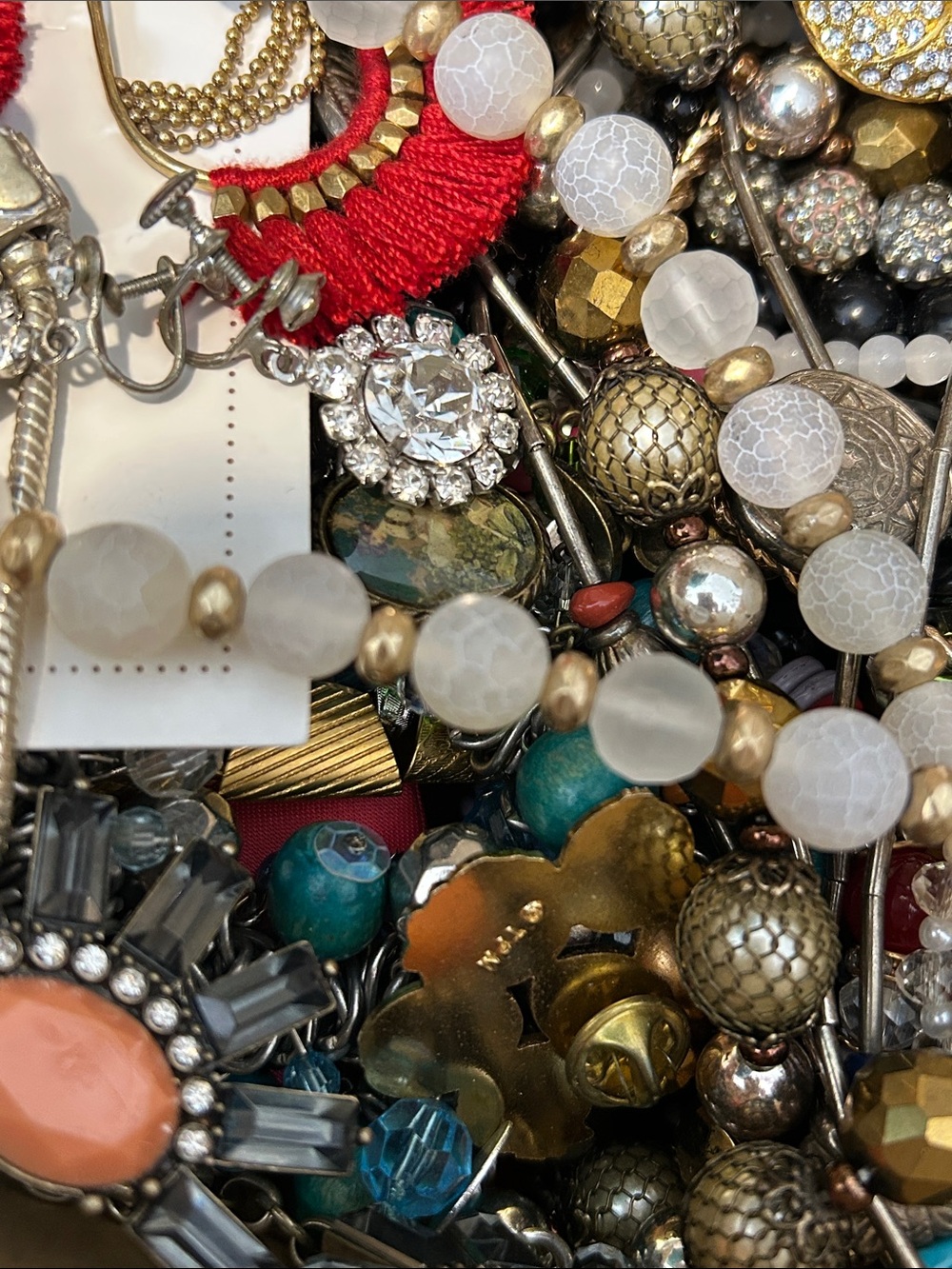 Bundle of mix jewelry. Over 4lbs 1oz